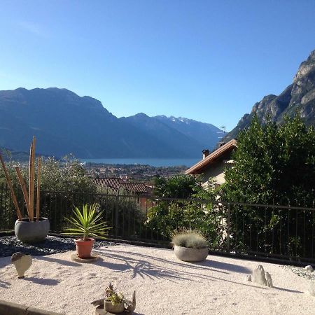 Appartamento Vista Lago Riva del Garda Exteriör bild